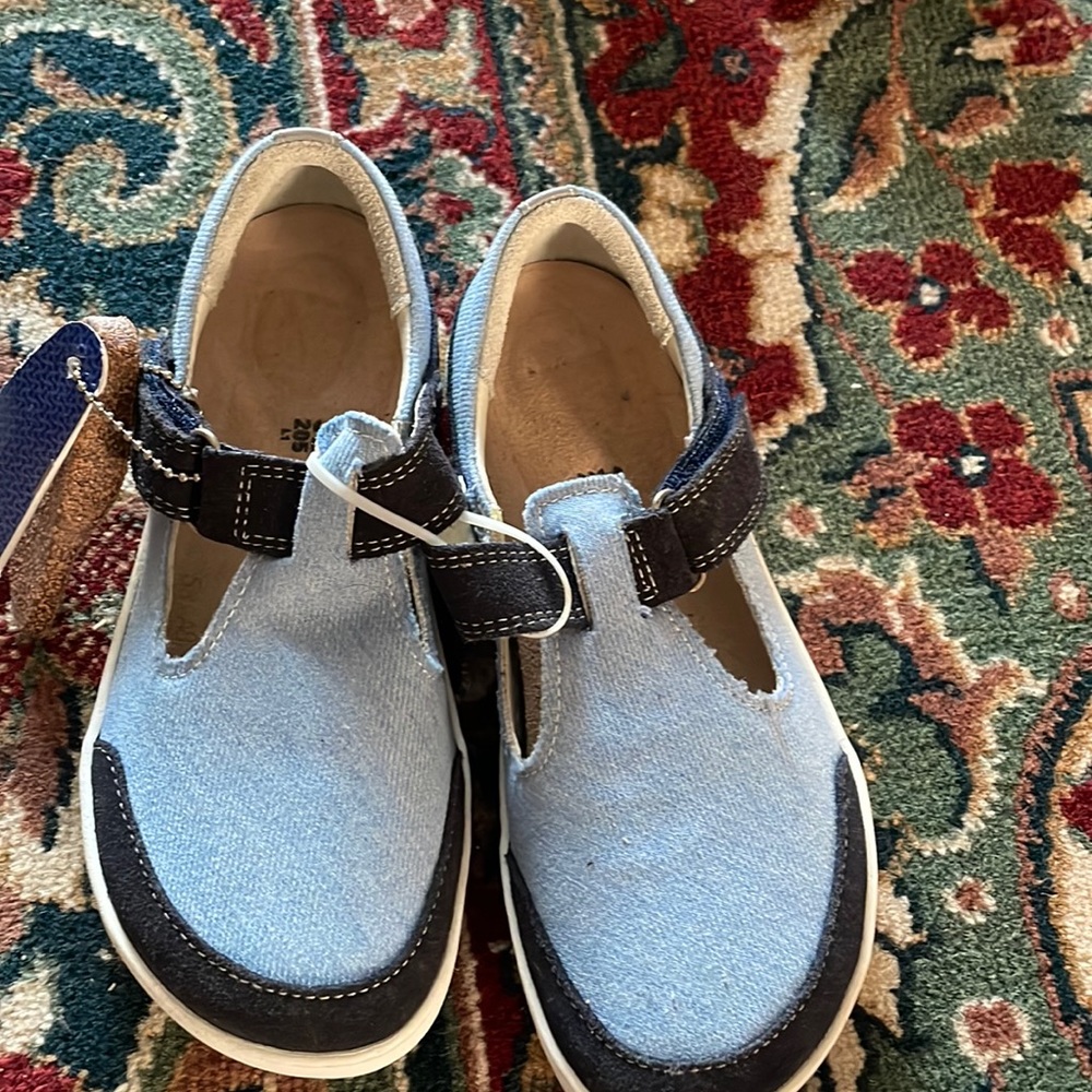 Kids Birkenstock a fits like a junior 1.5